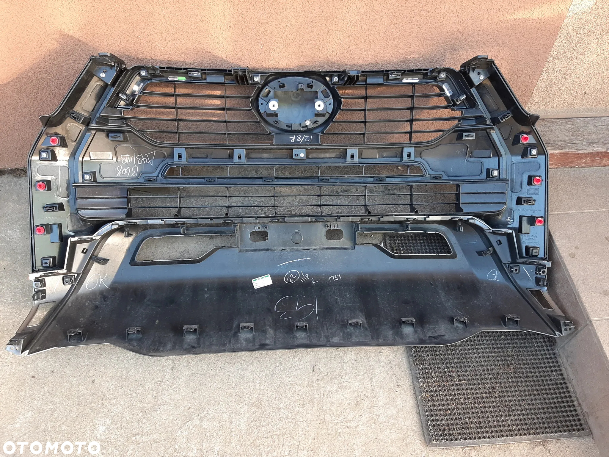 Atrapa Grill Toyota Hilux Invincible 2021r-> - 3