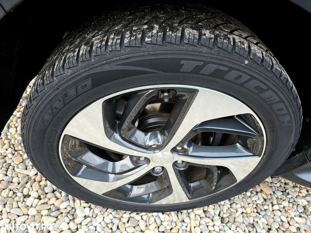 Hyundai Tucson blue 1.7 CRDi 2WD DCT Premium - 32