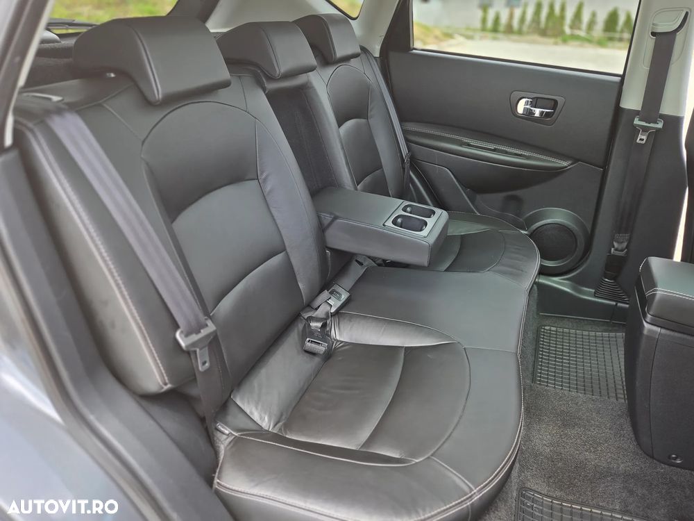 Nissan Qashqai 2.0 DCI 4 x 4 DPF Aut tekna - 21