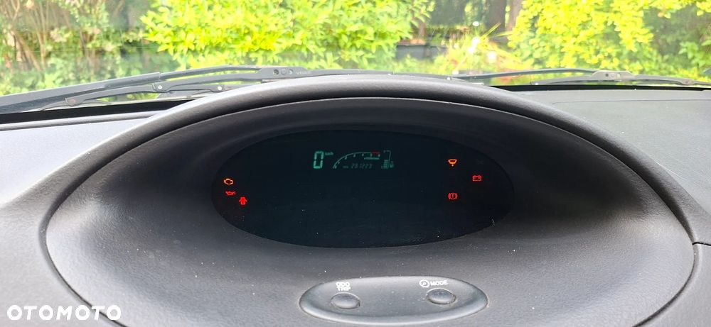 Toyota Yaris 1.4 D-4D Unlimited - 24