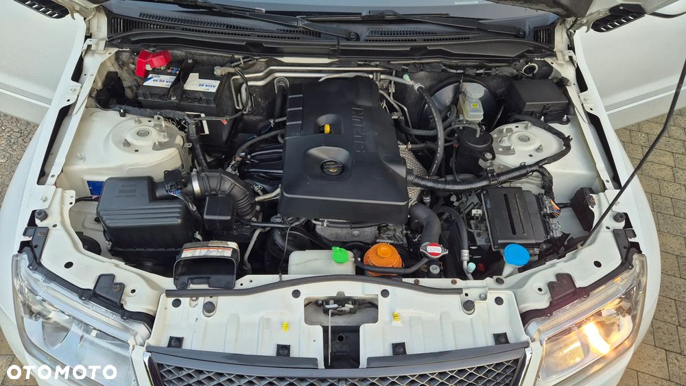 Suzuki Grand Vitara 2.0 Comfort - 30