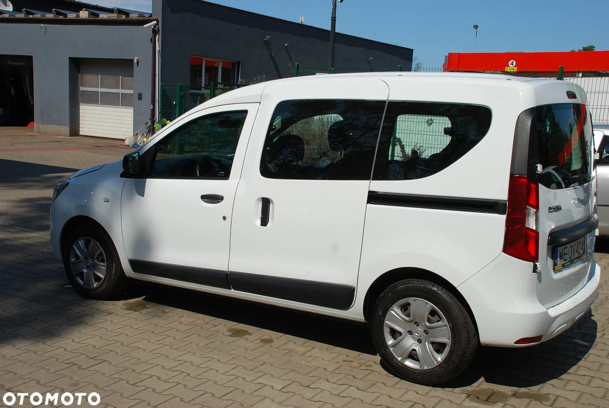 Dacia Dokker 1.5 Blue dCi Laureate - 4
