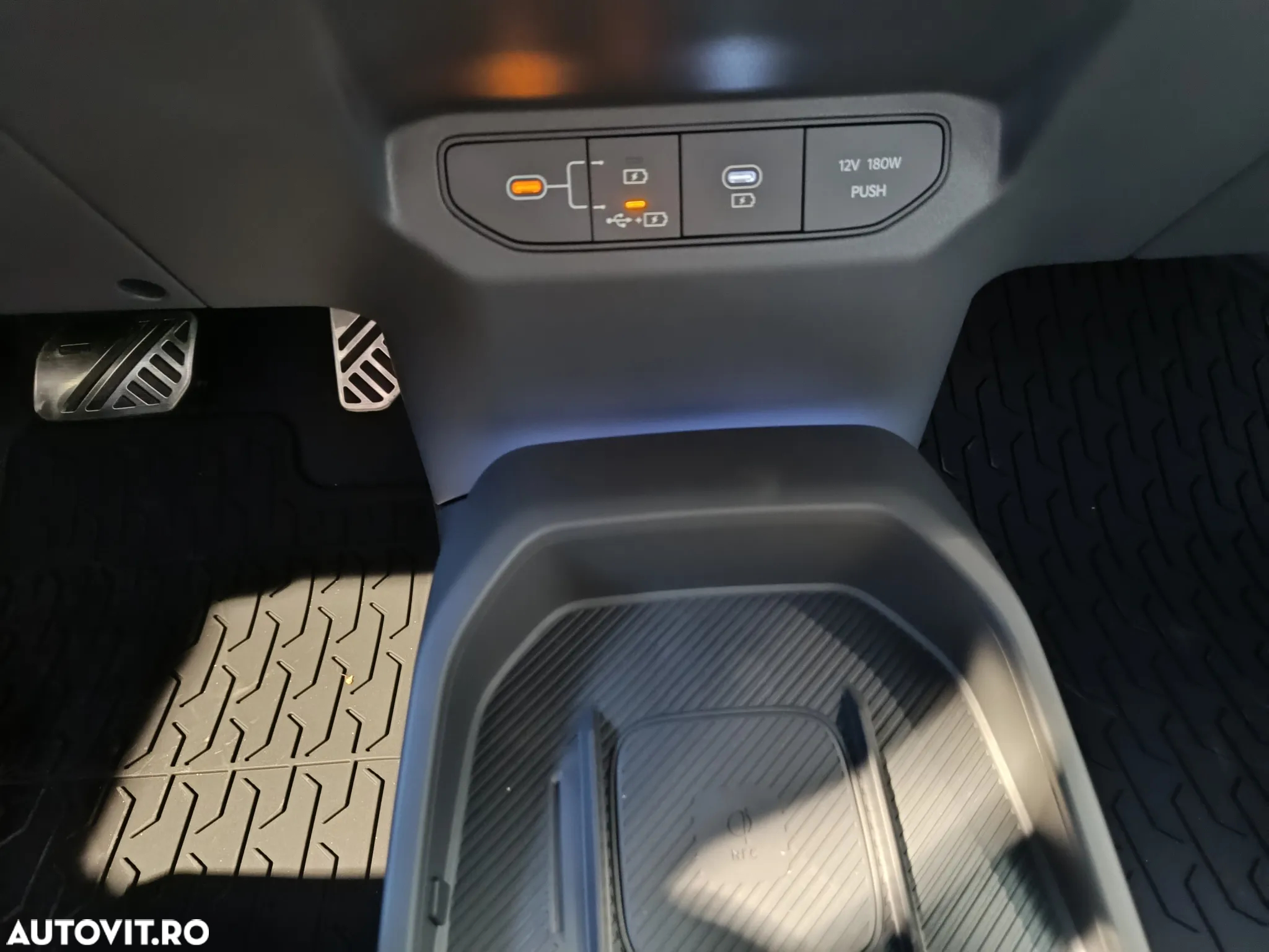 Kia EV3 81.4 kWh 4x2 AT GT Line - 20