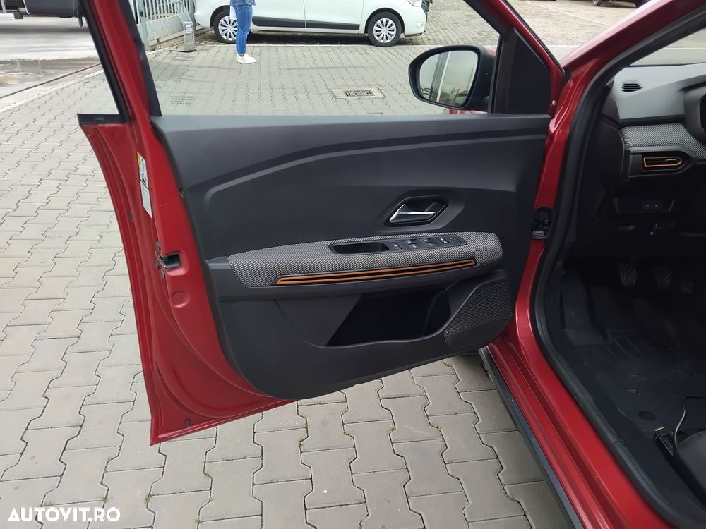 Dacia Sandero Stepway TCe 90 MT6 Expression - 11