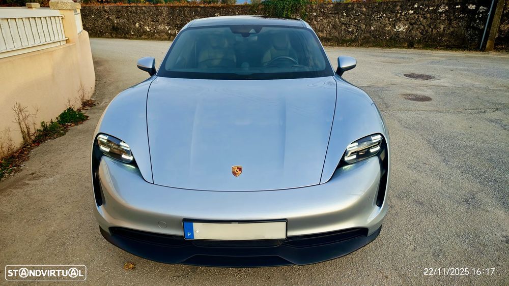 Porsche Taycan Standard - 7