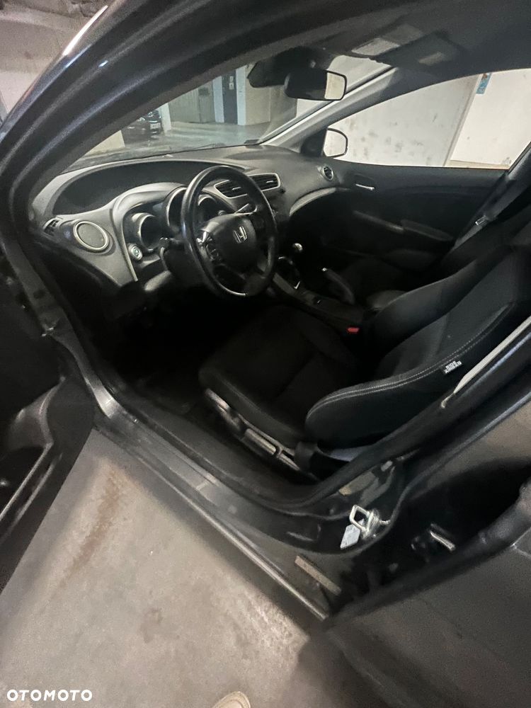 Honda Civic 1.8 Comfort - 23