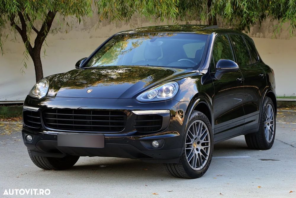 Porsche Cayenne 3.0 L - 1