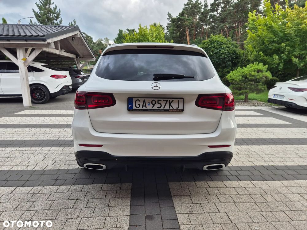 Mercedes-Benz GLC - 14