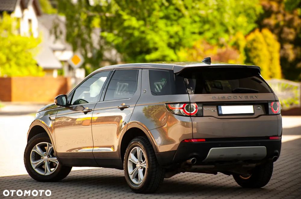 Land Rover Discovery Sport TD4 HSE Luxury - 13