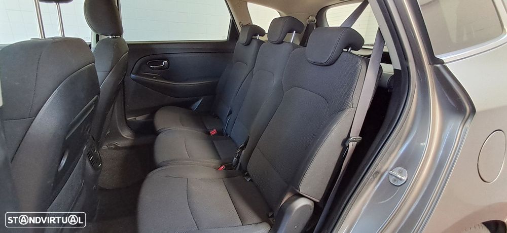 Kia Carens 1.7 CRDi ISG TX - 11