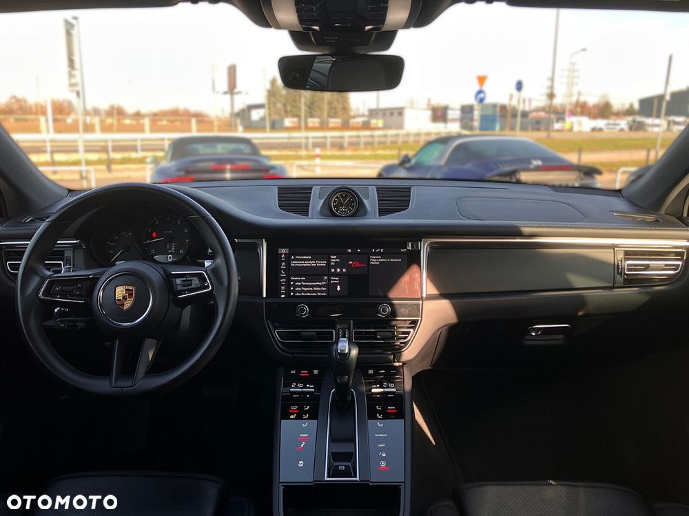 Porsche Macan - 23