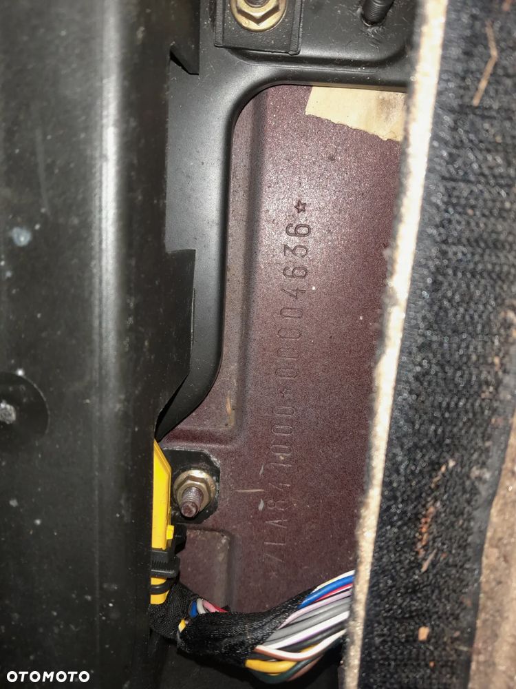 Lancia Thesis 2.0 T 20v Executive - 17