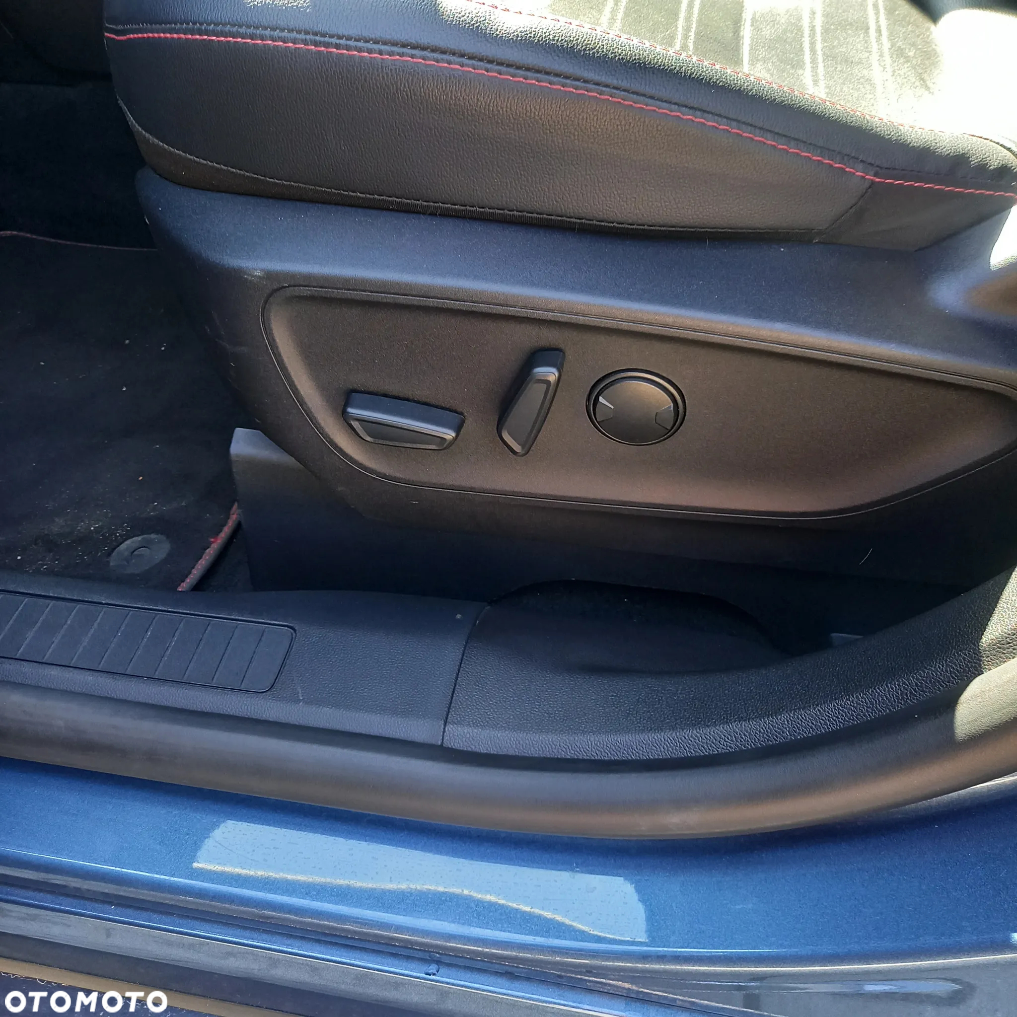 Ford Kuga 2.5P PHEV FWD ST-Line - 19