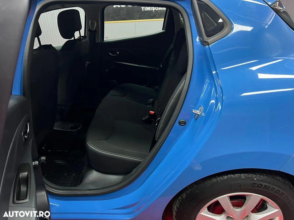 Renault Clio - 14