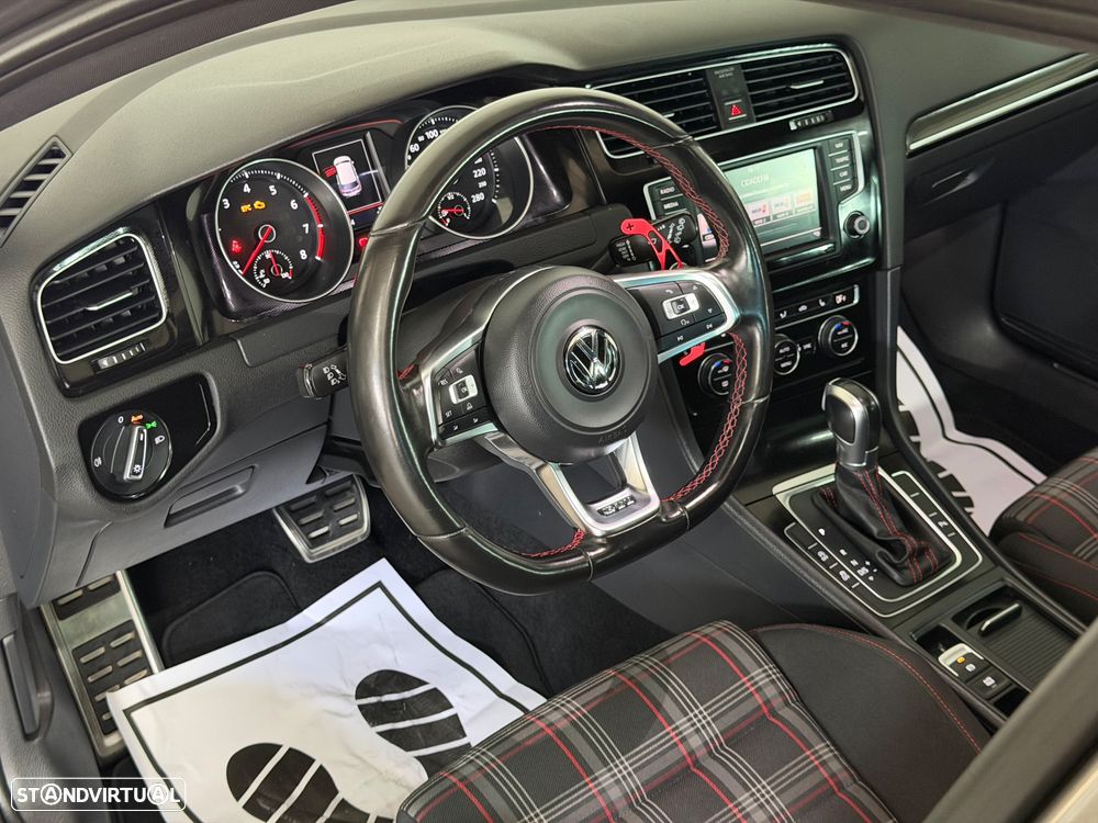 VW Golf 2.0 TSi GTi DSG - 8