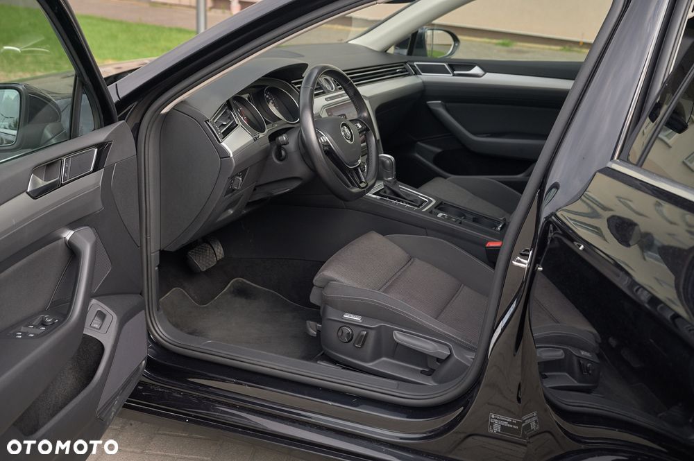 Volkswagen Passat 1.5 TSI EVO Comfortline DSG - 24
