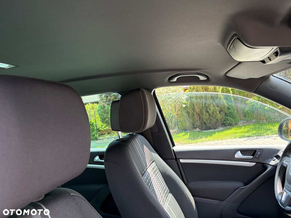 Volkswagen Tiguan 2.0 TDI SCR 4MOTION BlueMotion Technology DSG Lounge Track & Style - 33