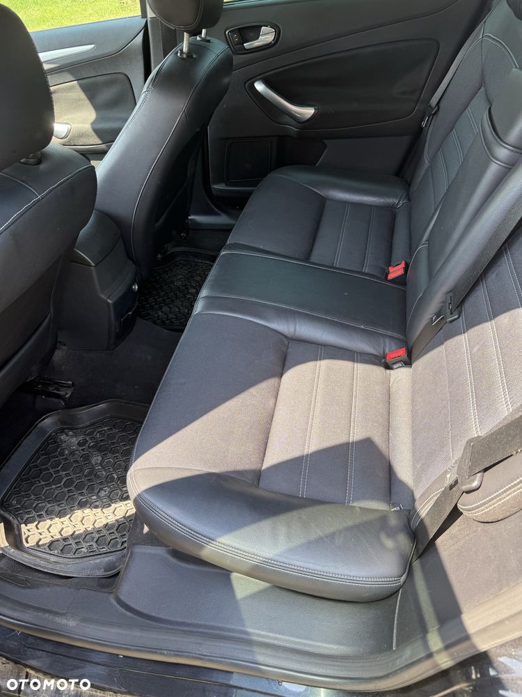 Ford Mondeo - 7