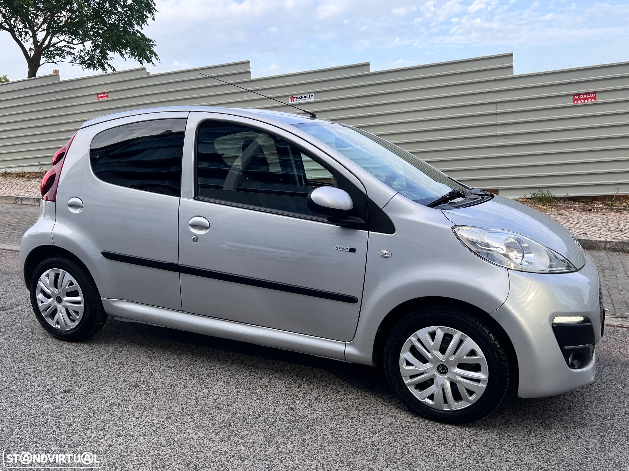 Peugeot 107 1.0 Style - 6