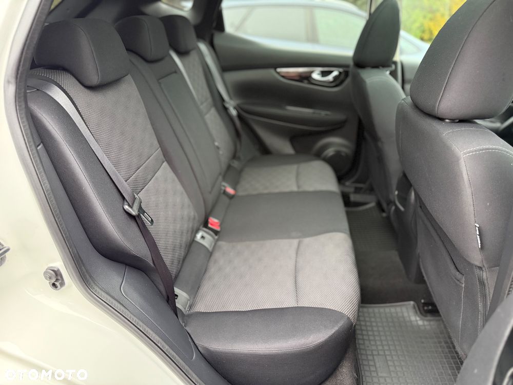 Nissan Qashqai 1.6 DIG-T 360 - 9