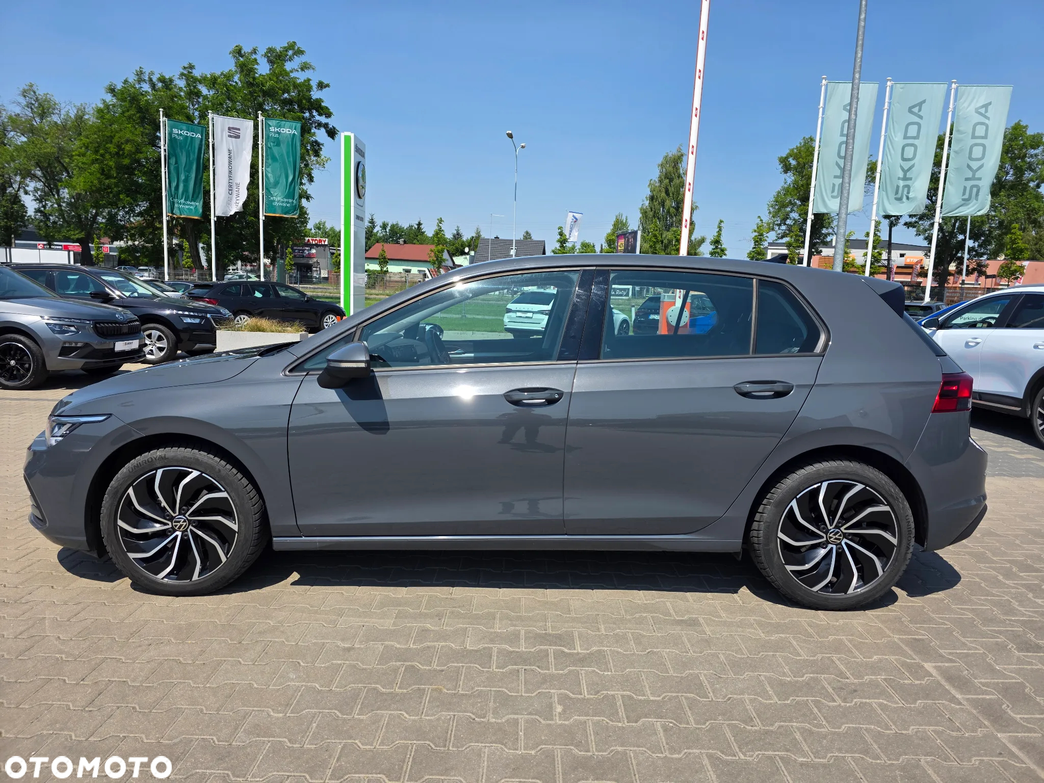 Volkswagen Golf VIII 1.0 TSI Life - 3