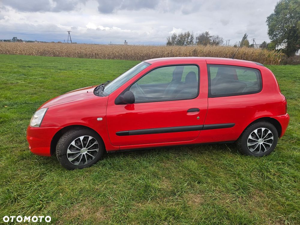 Renault Clio 1.2 16V Campus - 3
