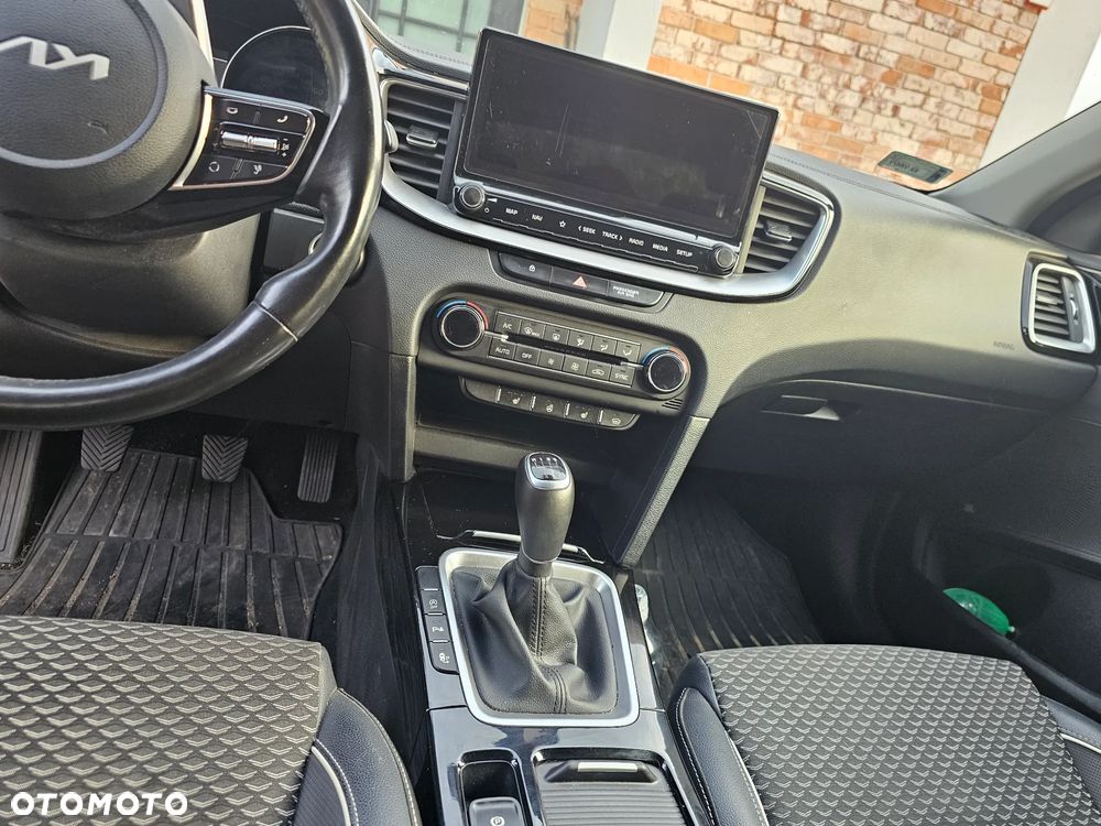 Kia XCeed 1.5 T-GDI L Business Line - 7