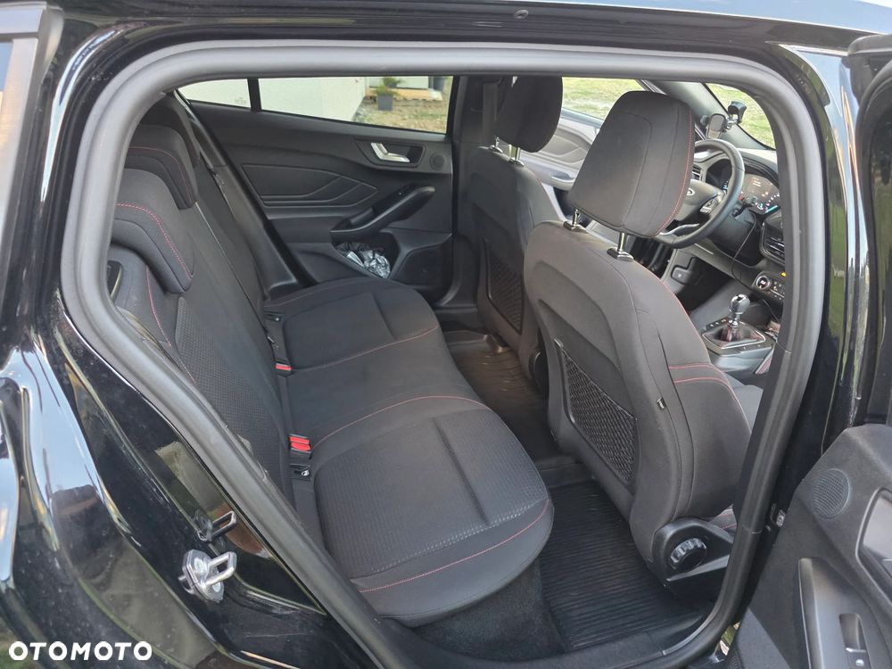Ford Focus 2.0 EcoBlue ST-Line - 25