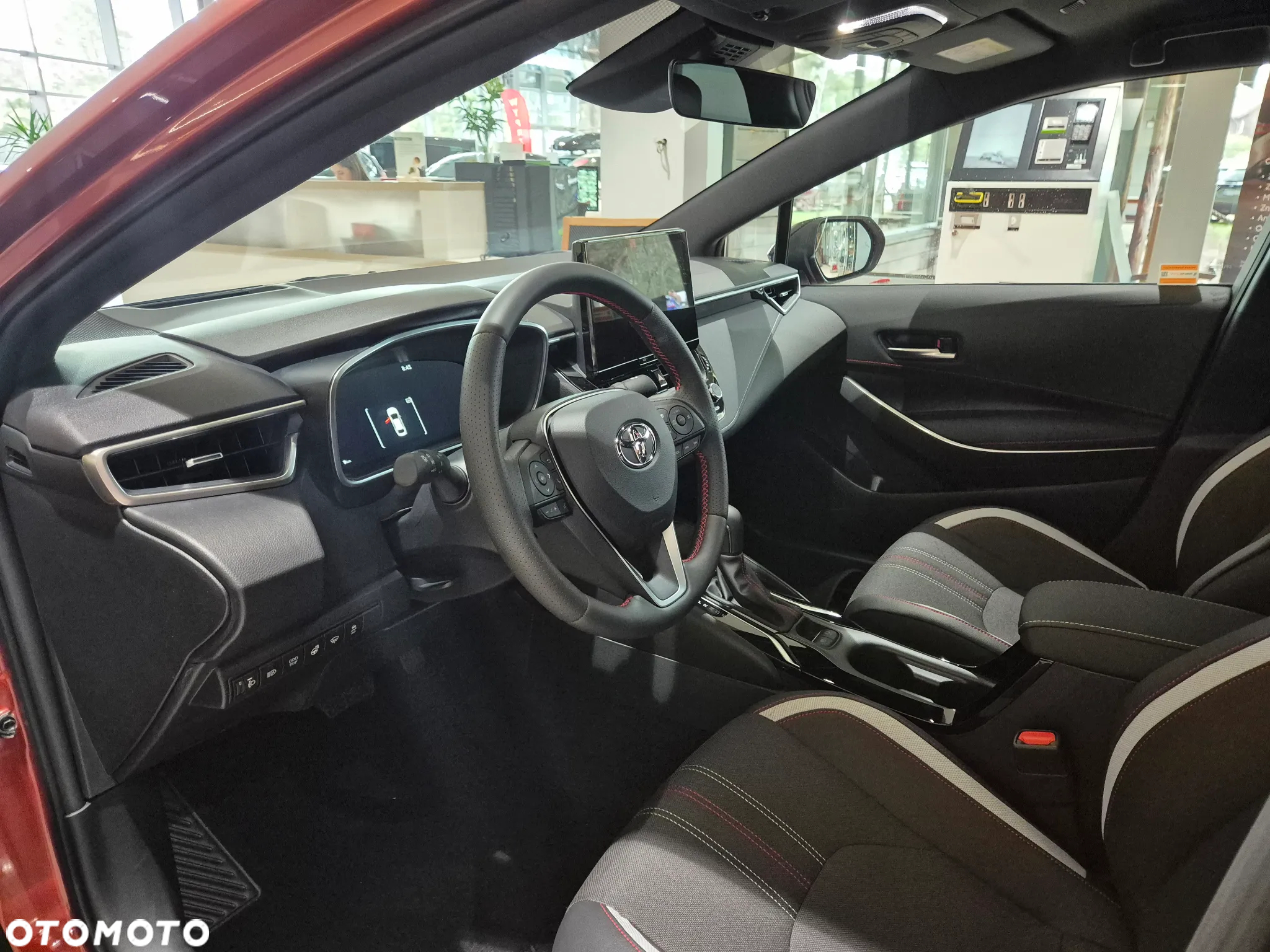 Toyota Corolla 1.8 Hybrid GR Sport - 8