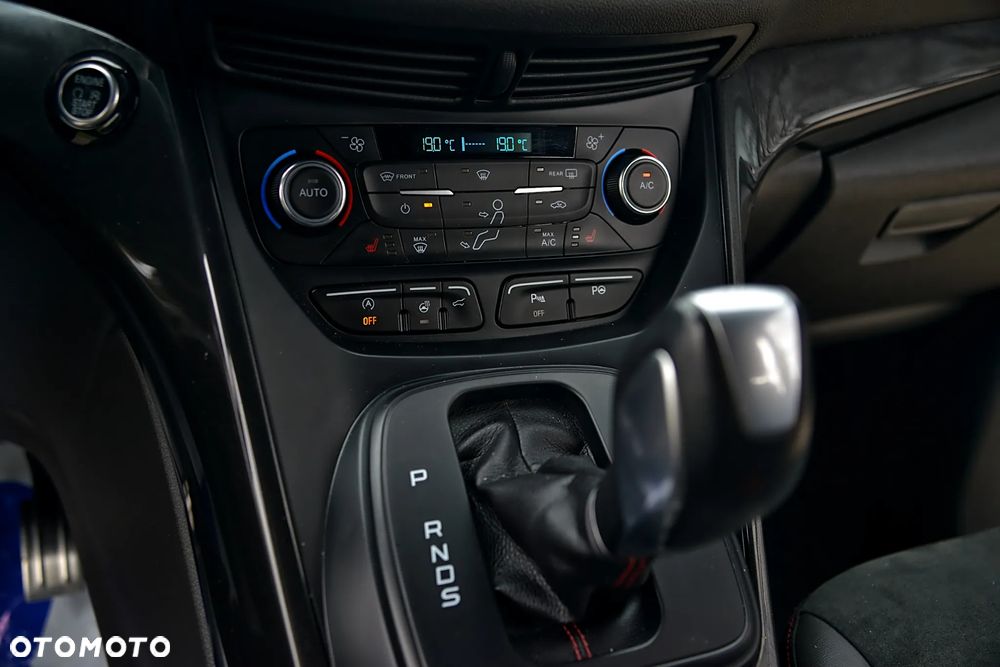 Ford Kuga 2.0 TDCi 4x4 ST-Line - 24