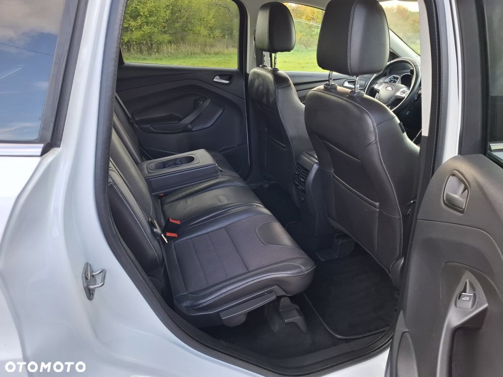 Ford Kuga - 9