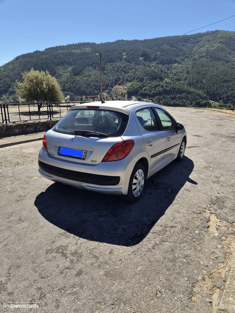 Peugeot 207 1.4 HDi Urban - 4