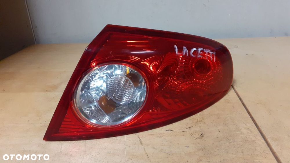 CHEVROLET LACETTI Lampa tył tylna prawa - 1