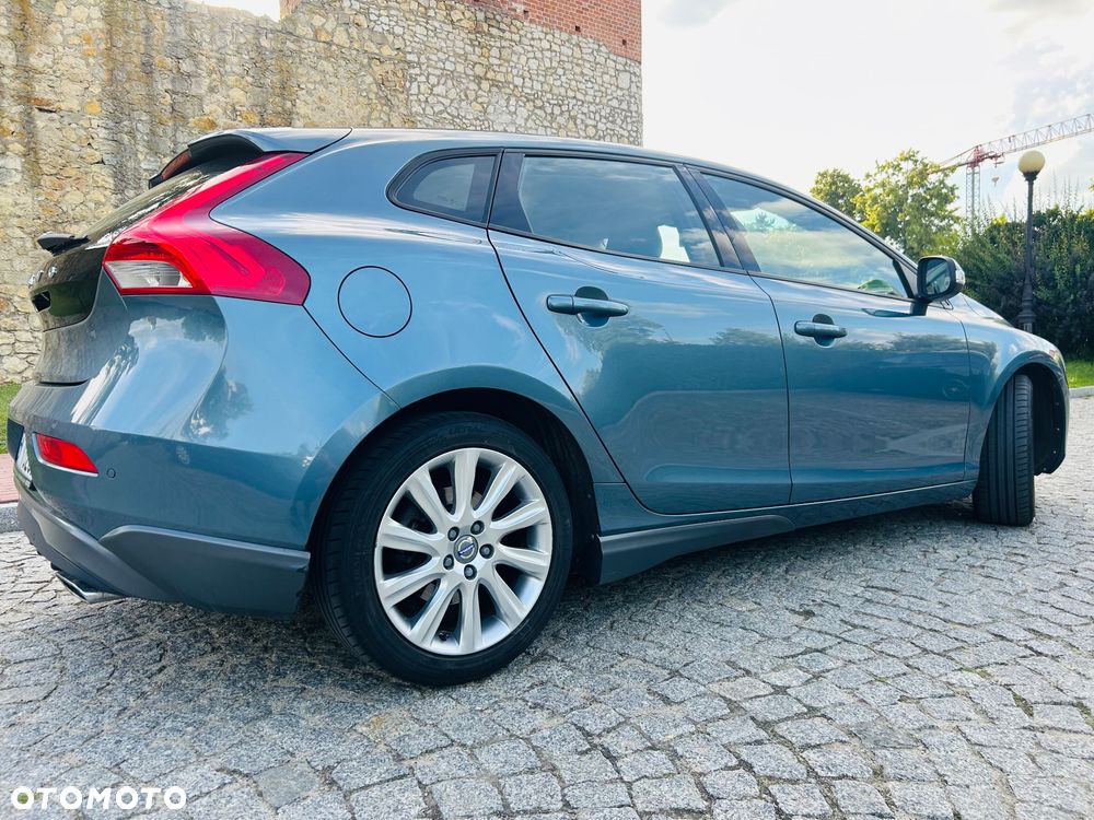 Volvo V40 D2 Kinetic - 12