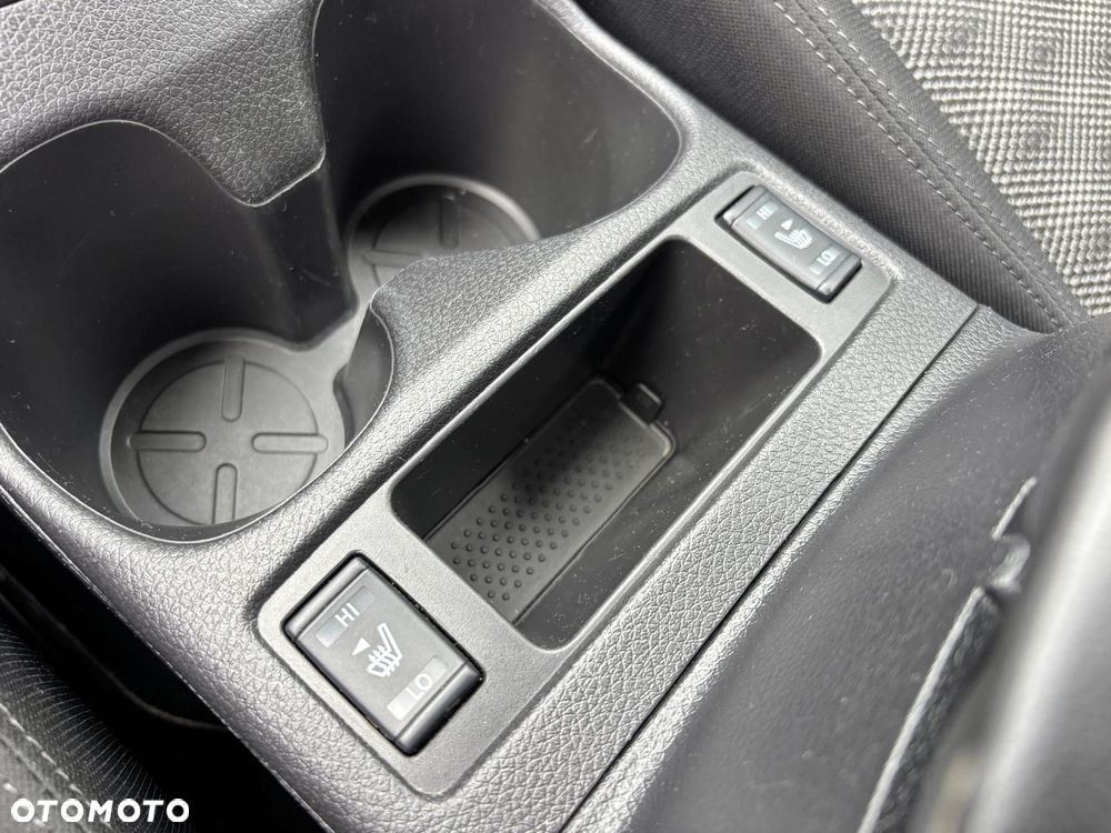 Nissan Qashqai - 24