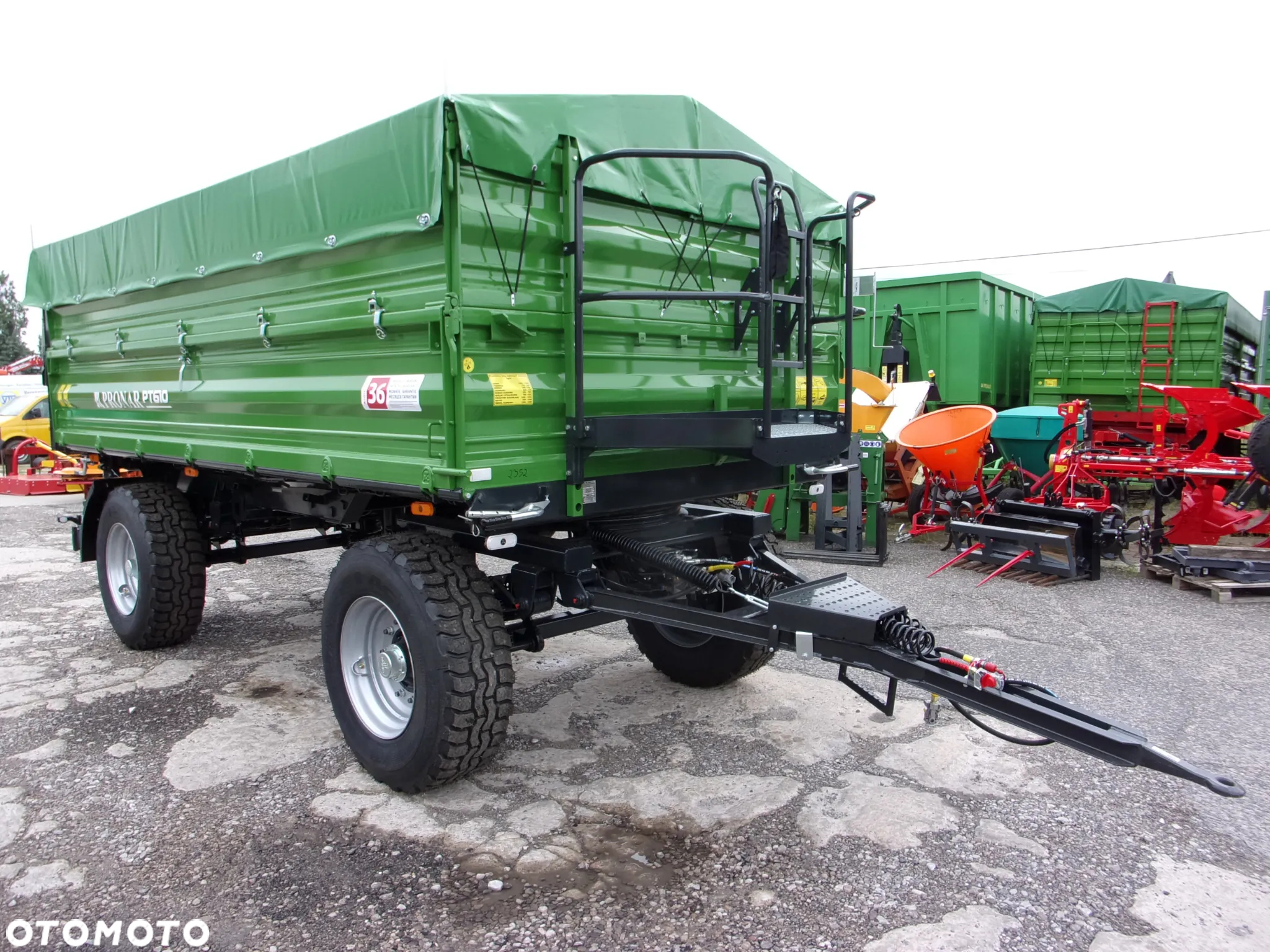 Pronar Przyczepa dwuosiowa wywrotka PT-610 z mechanizmem trójstronnego wywrotu 10-ton - 8