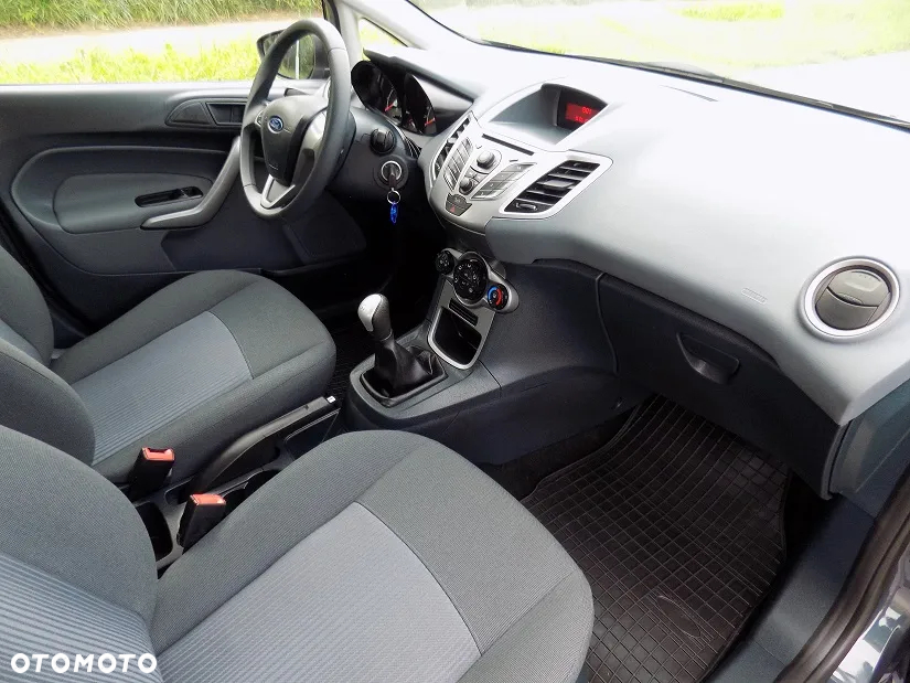 Ford Fiesta 1.25 Titanium - 29
