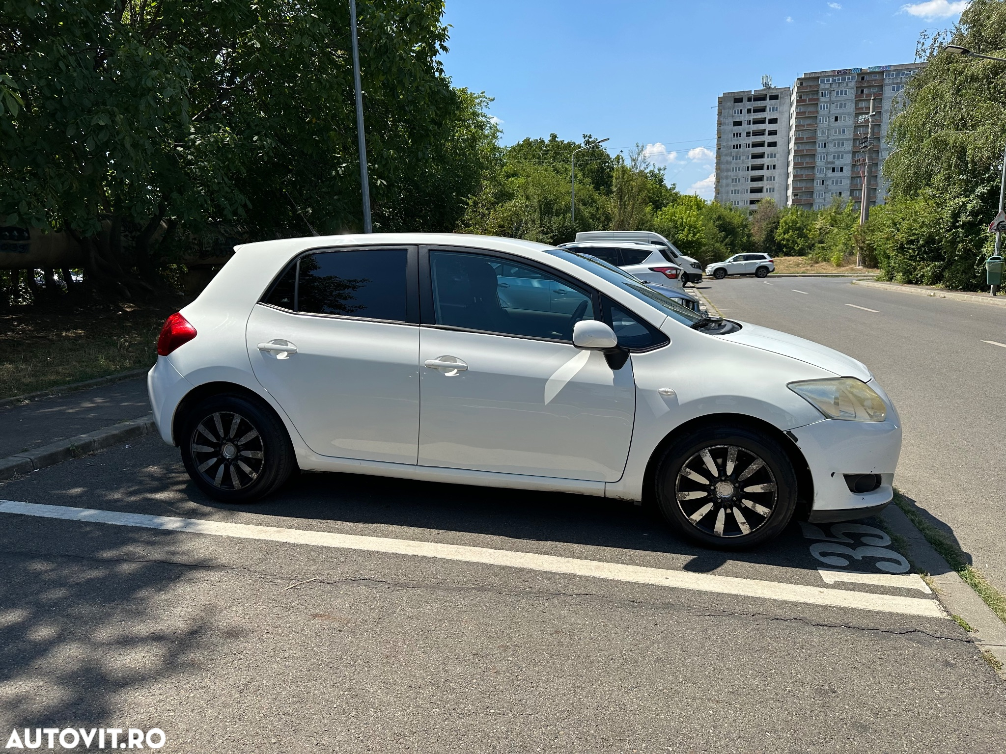 Toyota Auris - 2