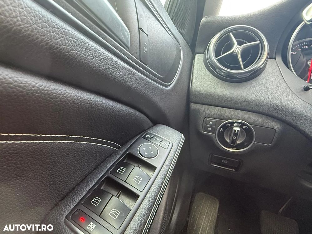 Mercedes-Benz GLA 220 4MATIC - 22