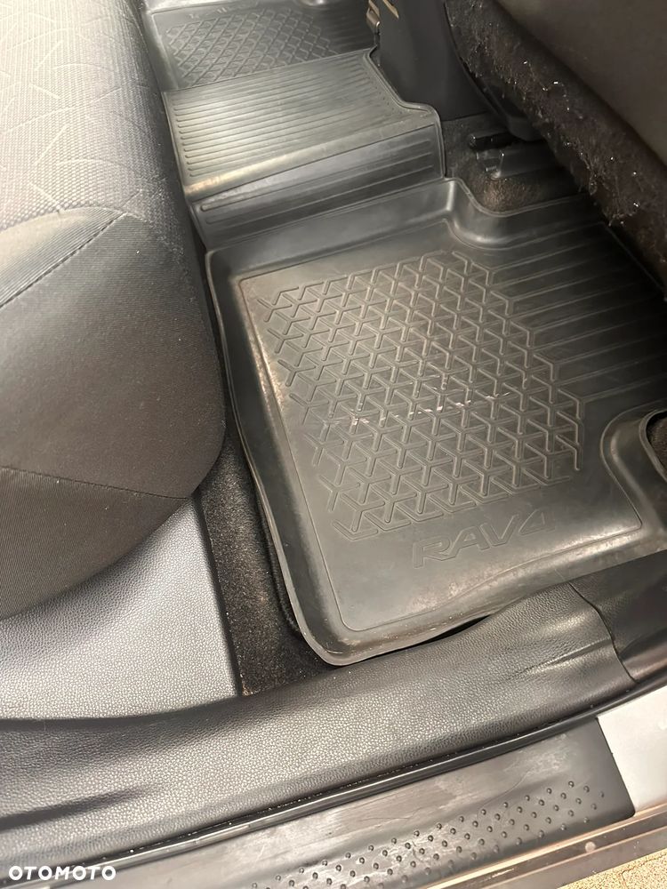 Toyota RAV4 2.0 Comfort 4x2 MS - 36