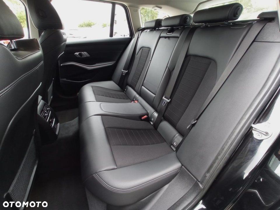 BMW Seria 3 - 13