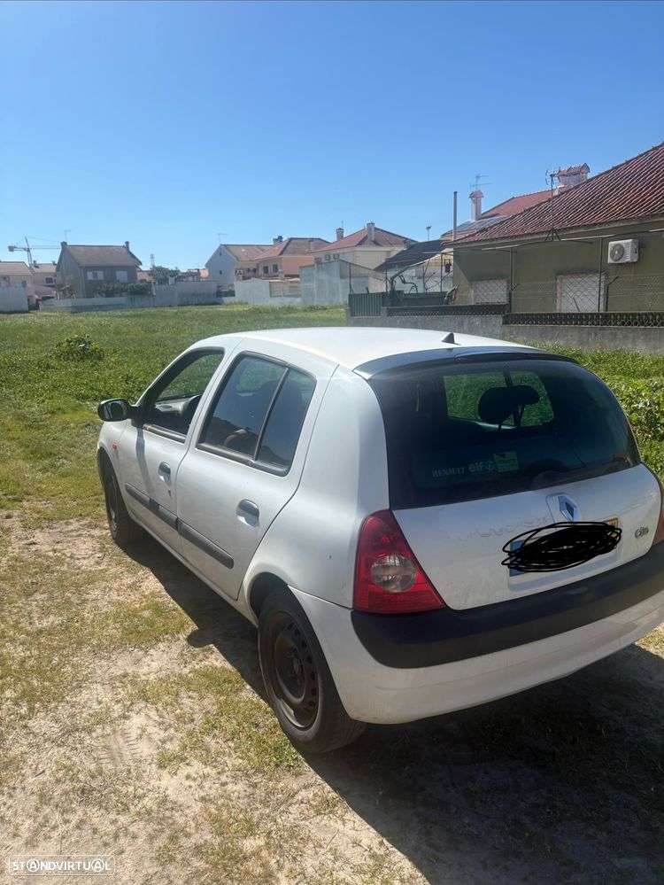 Renault Clio - 2