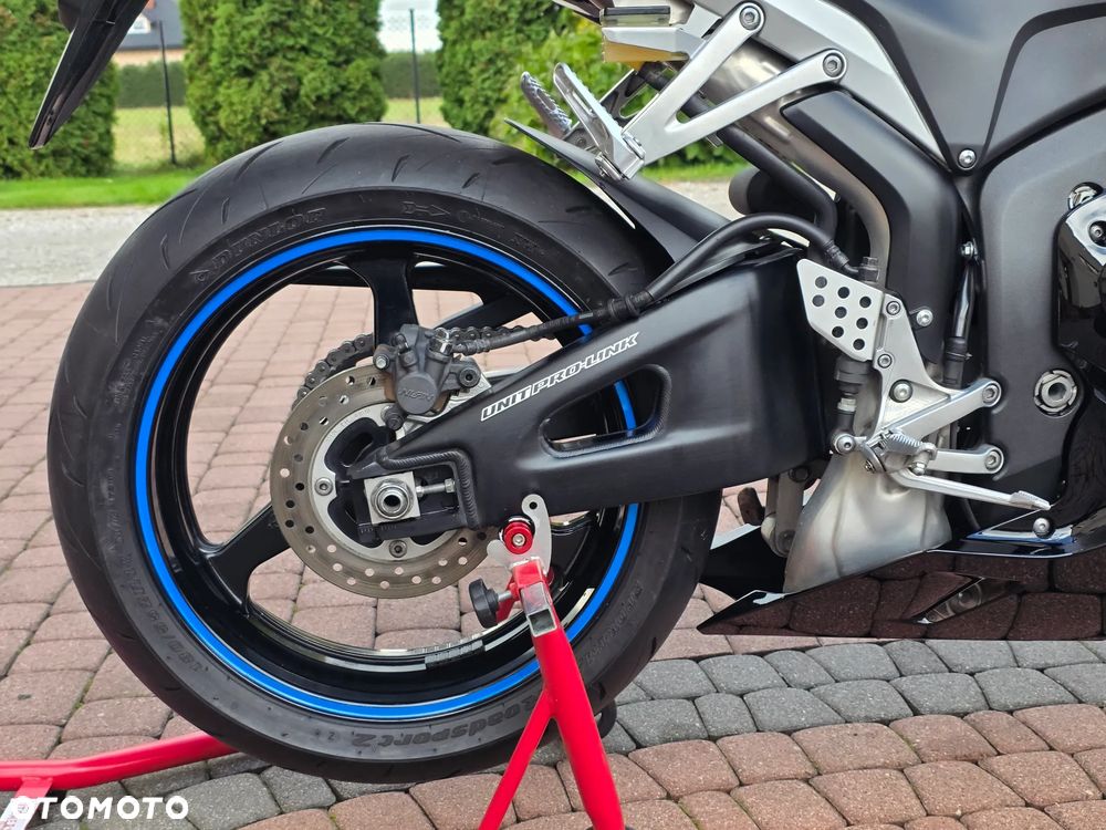 Honda CBR - 13
