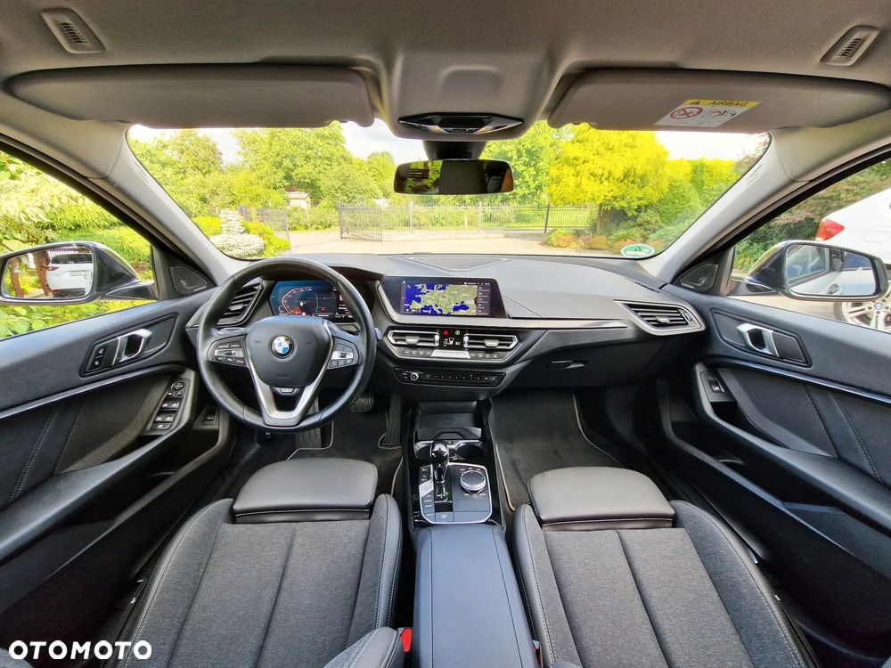 BMW Seria 1 118d Sport Line Shadow - 7