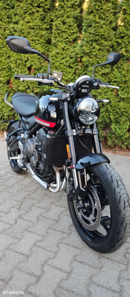 Triumph Trident - 1