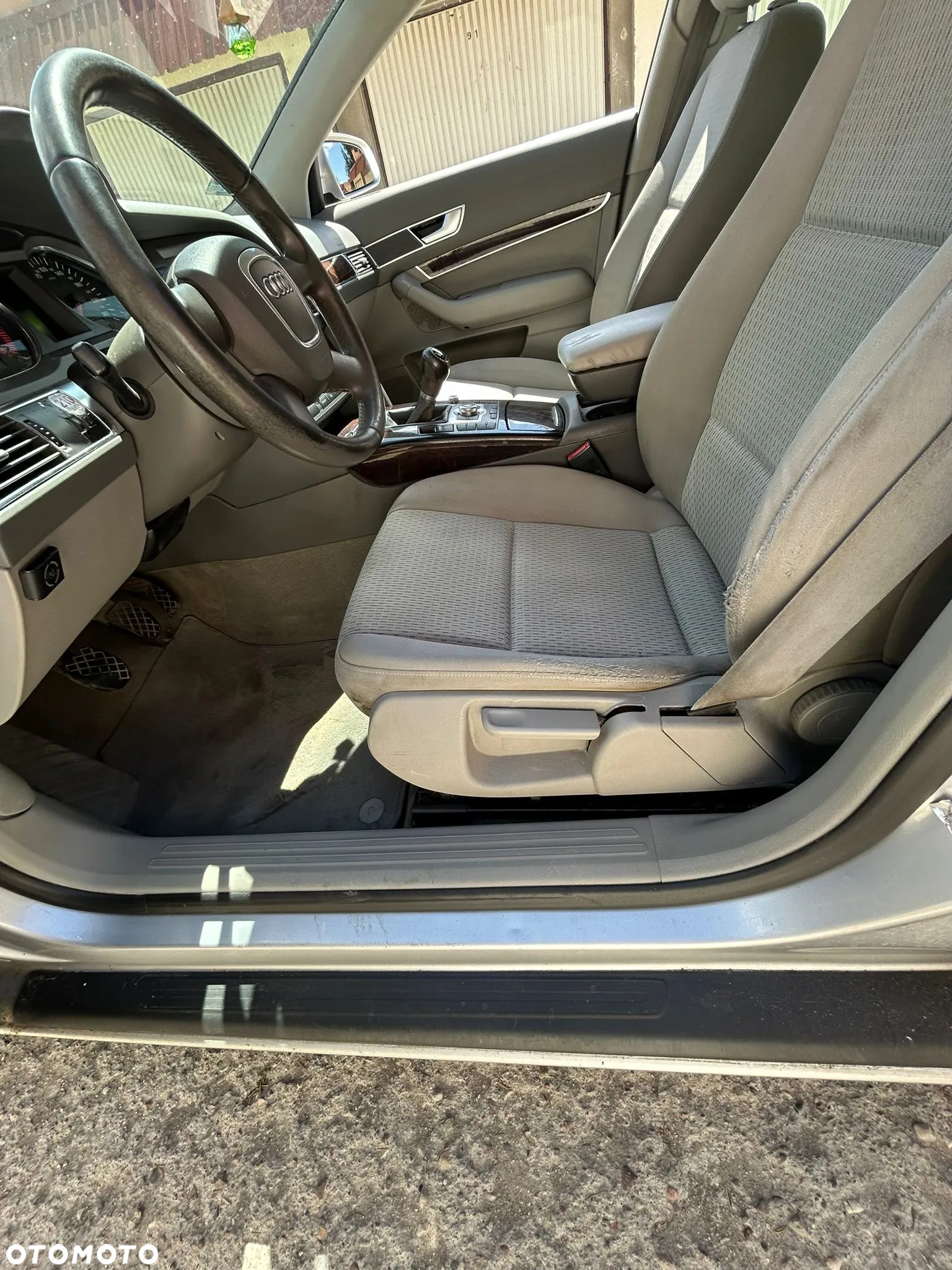 Audi A6 2.4 - 19
