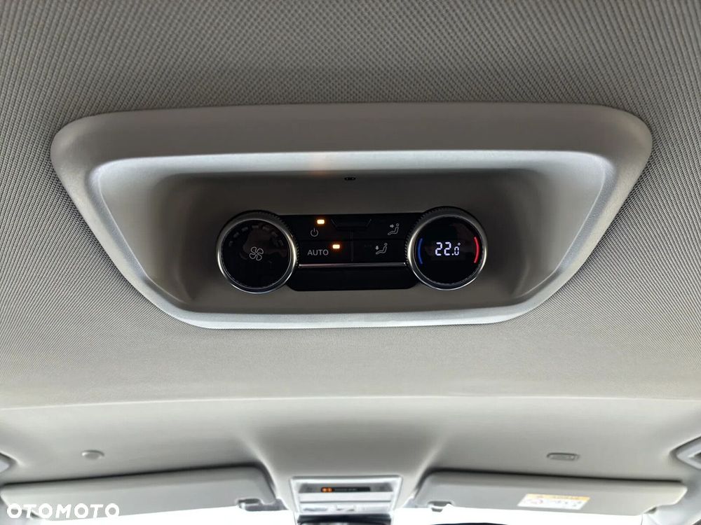 Volkswagen Caravelle 2.0 TDI L2 Life - 37