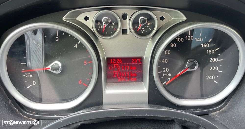 Ford Focus SW - 16