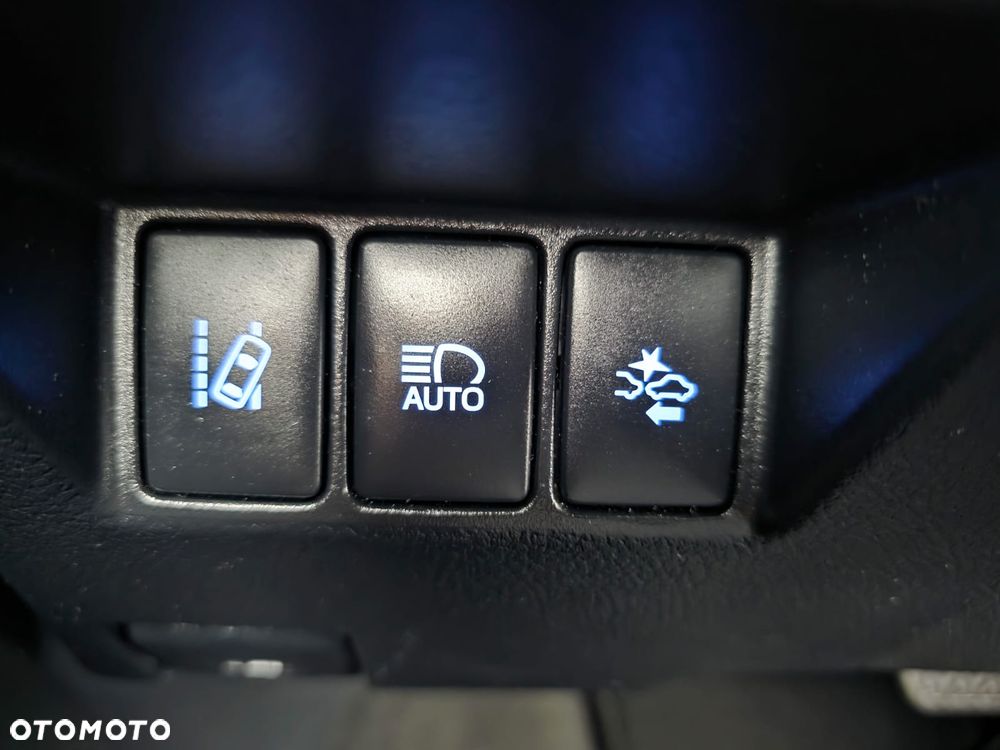 Toyota Yaris - 16