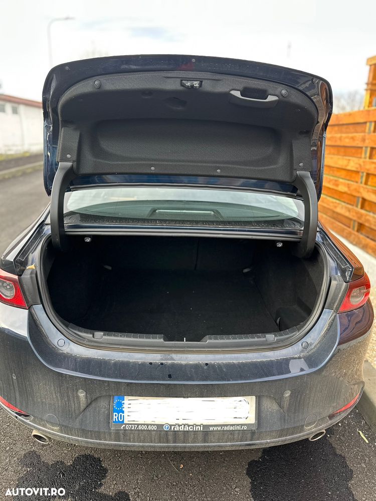 Mazda 3 G122 MHEV - 8